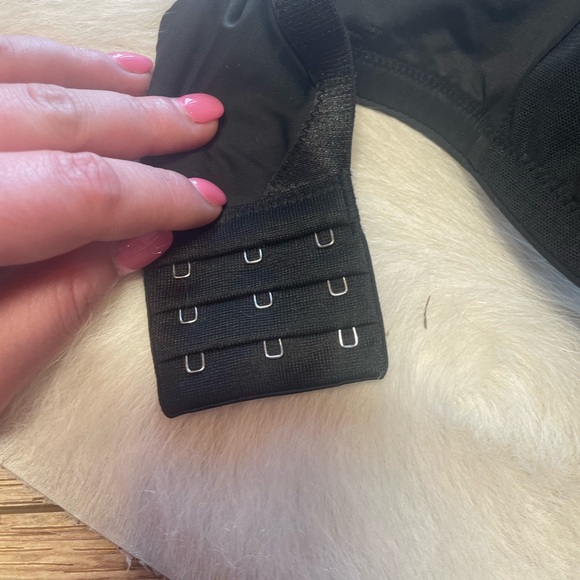 Underoutfit THE UNDERWIRE CRADLE BRA in black - Picture 10 of 15